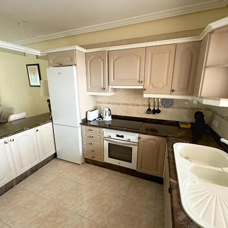 Hugo's In Costa Del Silencio